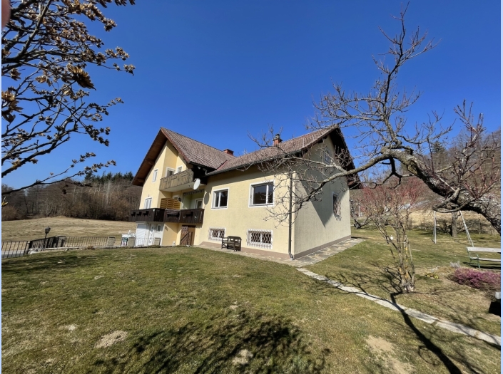Haus mit zwei getrennten Wohneinheiten in Ruhelage  8302 Nestelbach / Mitterlaßnitz