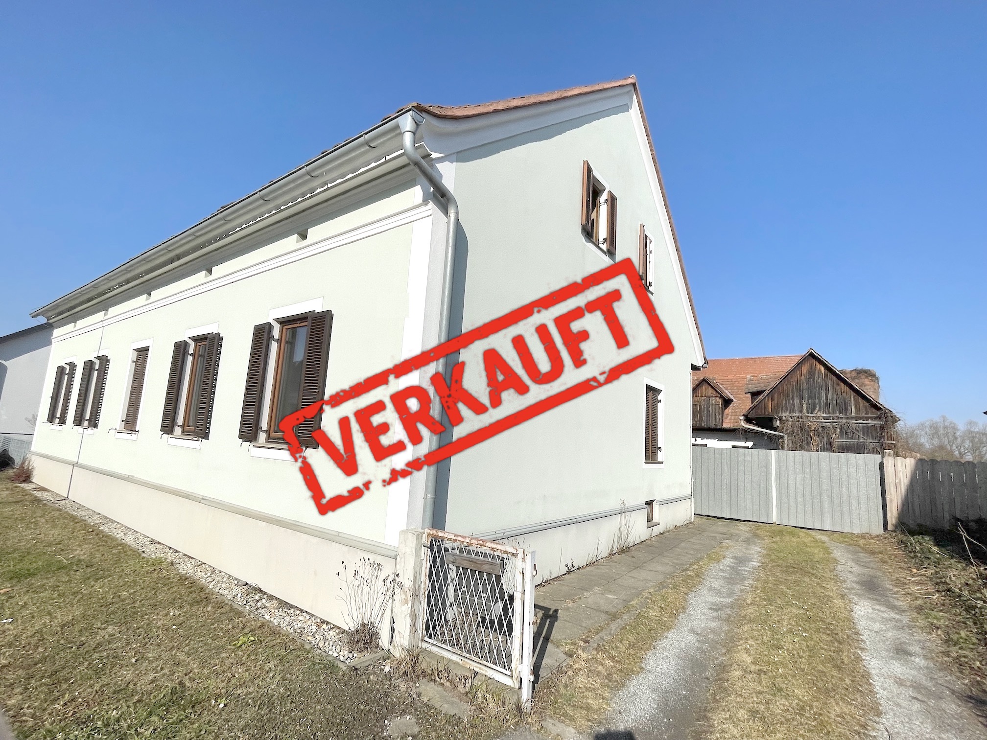 Geräumiges Haus mit schönem Innenhof und Nebenräumlichkeiten am  Stadtrand   8280 Fürstenfeld   